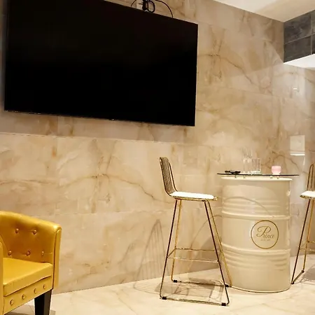 Golden Junior - Jacuzzi Appartement